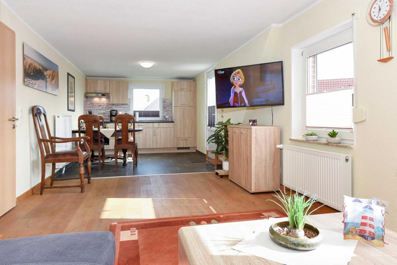 Ferienwohnung Teezeit Neuharlingersiel Esterno foto