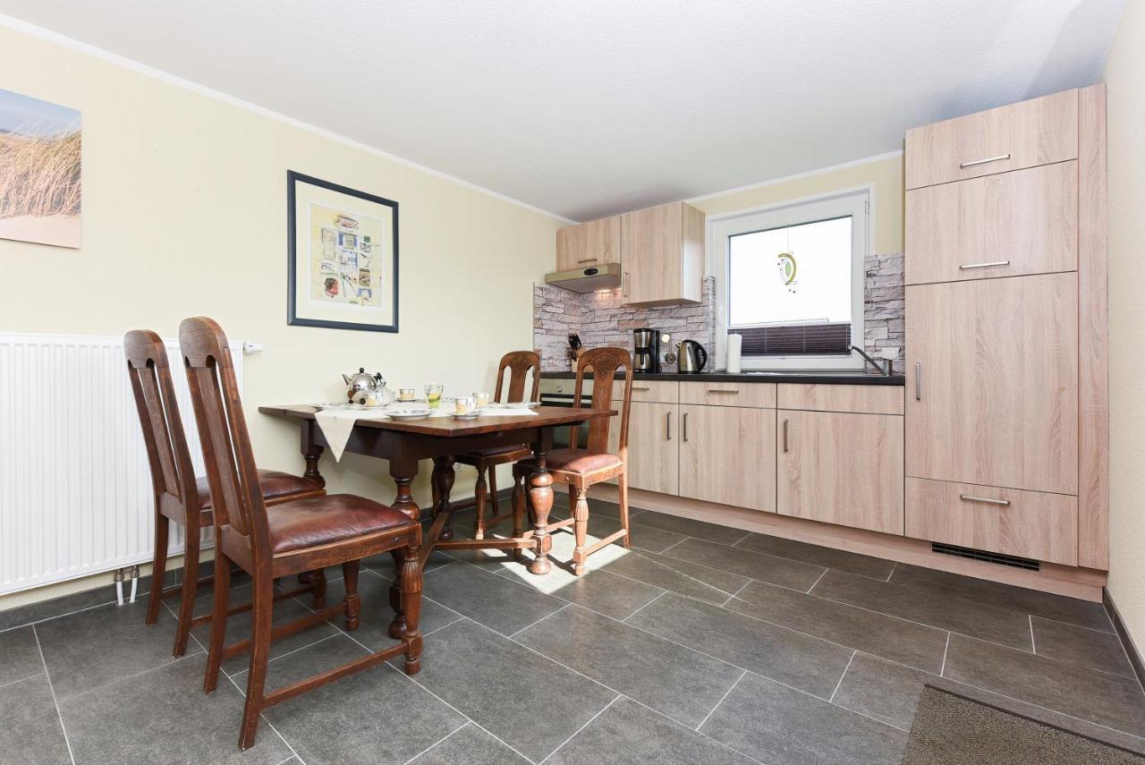 Ferienwohnung Teezeit Neuharlingersiel Esterno foto